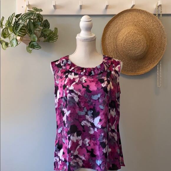 Kasper pink and Black Floral Sleeveless Top￼ - Picture 1 of 4